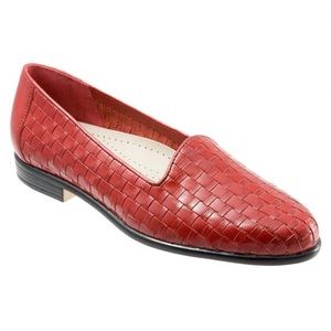 Trotters LIZ Woven Loafers - Size 9 NARROW
